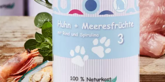 Wittis Katzenfutter Huhn + Rind mit  Meeresfrüchten und Spirulina - 6 x 400 g - Dose ansehen
